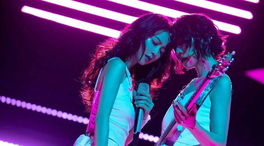 2022最强现场live《梦中人》薛凯琪、刘恋 乐悠悠博客 - LEUU